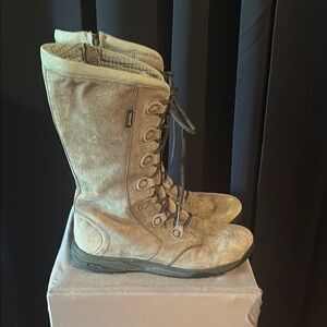 Teva Tan Lace Up Boots Mid-Calf Suede